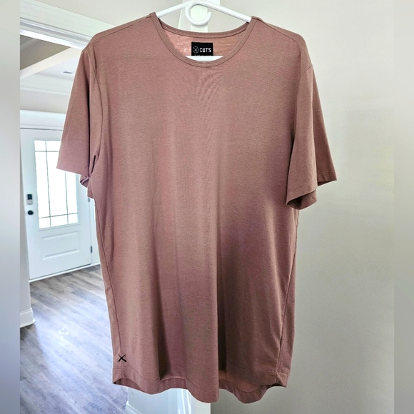 Cuts Curved Hem Shirt Set - Picture 8 of 10